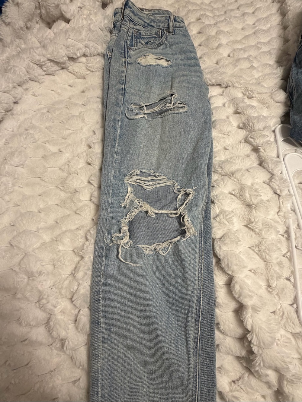 American Eagle Outfitters Light Blue High-Rise Ripped Jeans